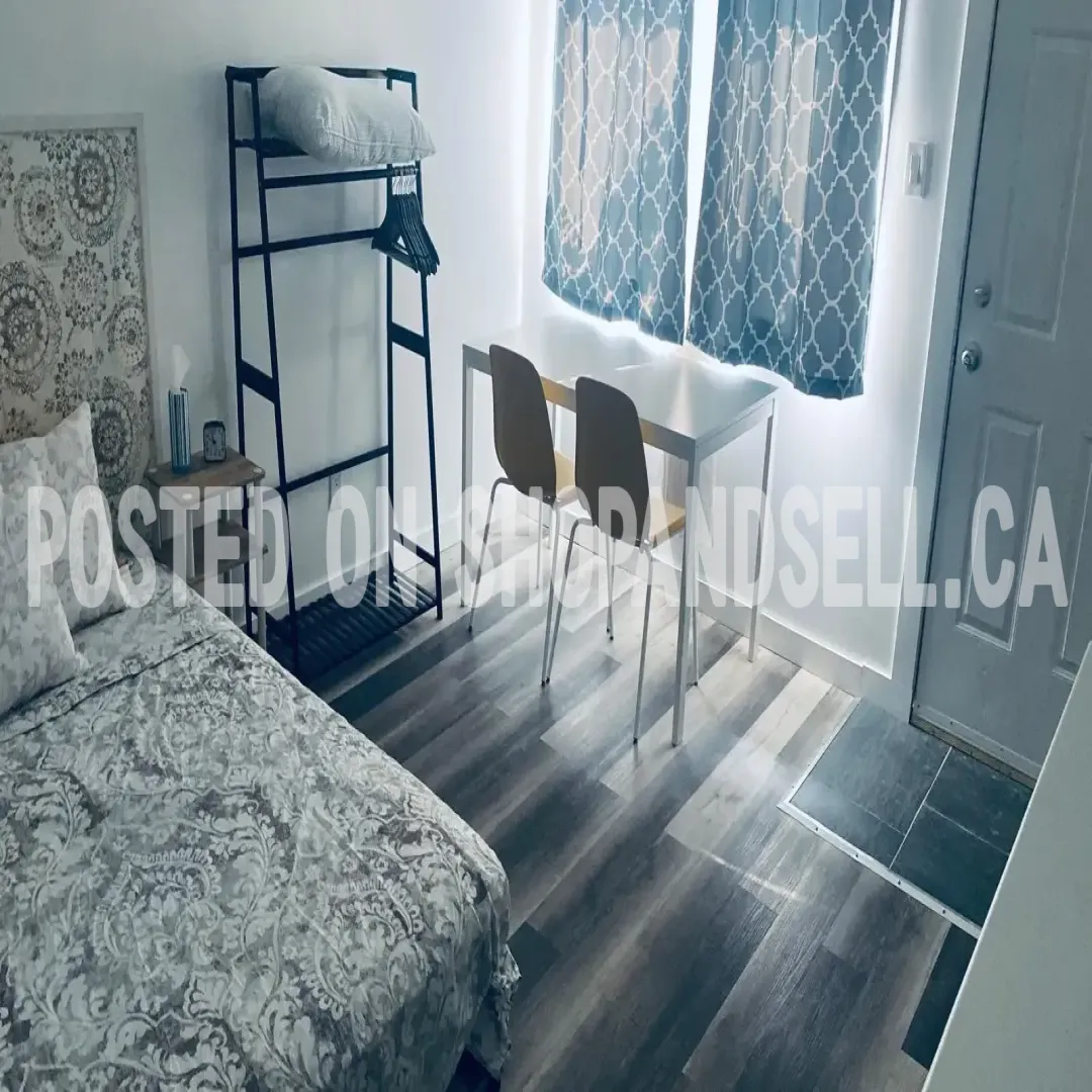 Furnished Kitchenette Apartment - $1000