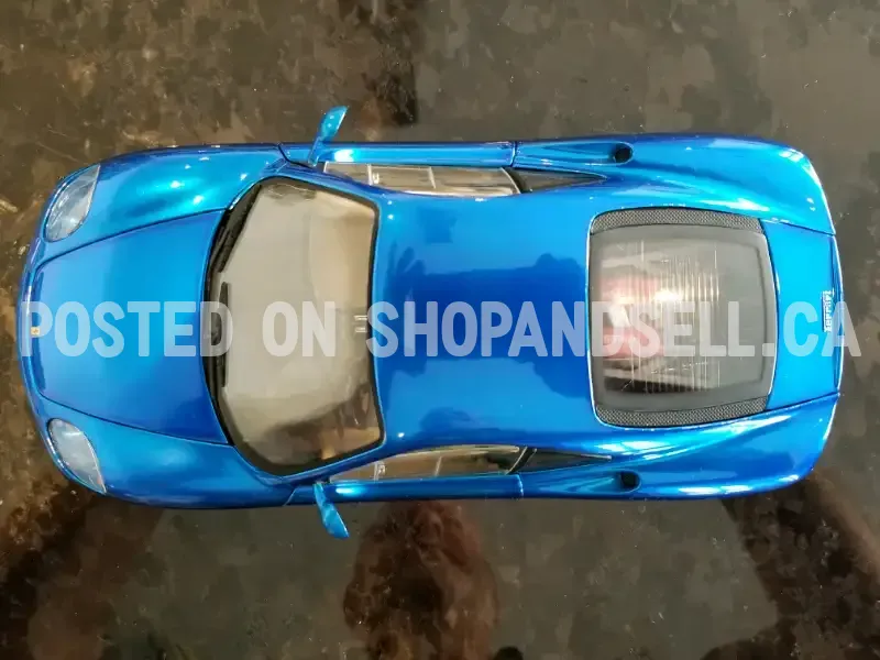 Diecast Hot Wheels Whips Ferrari 360 Modena Chrome Blue