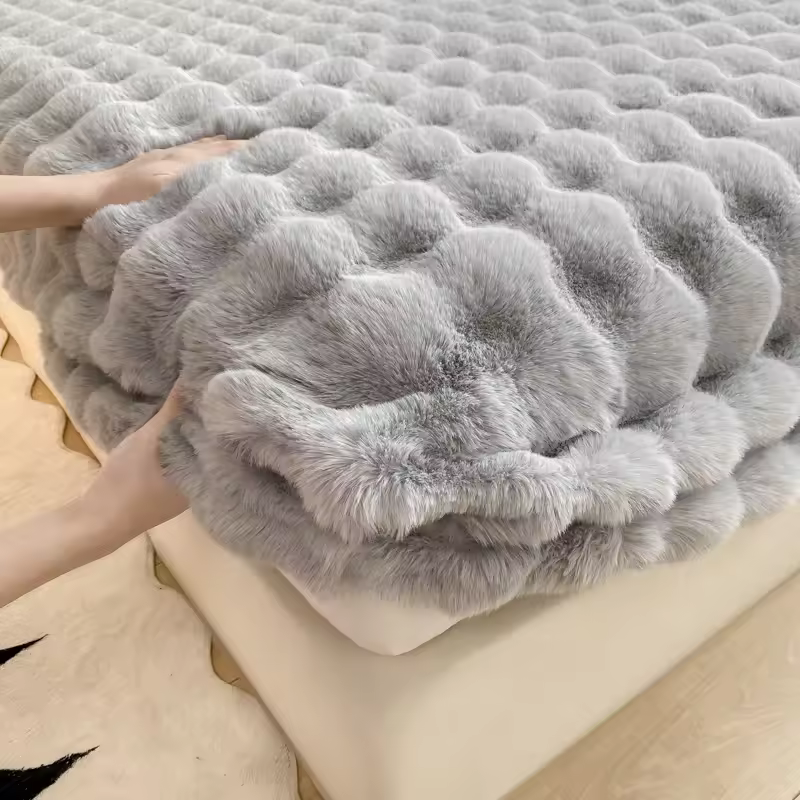 Solid Color Fluffy Plush Fitted Bed Sheet for Winter