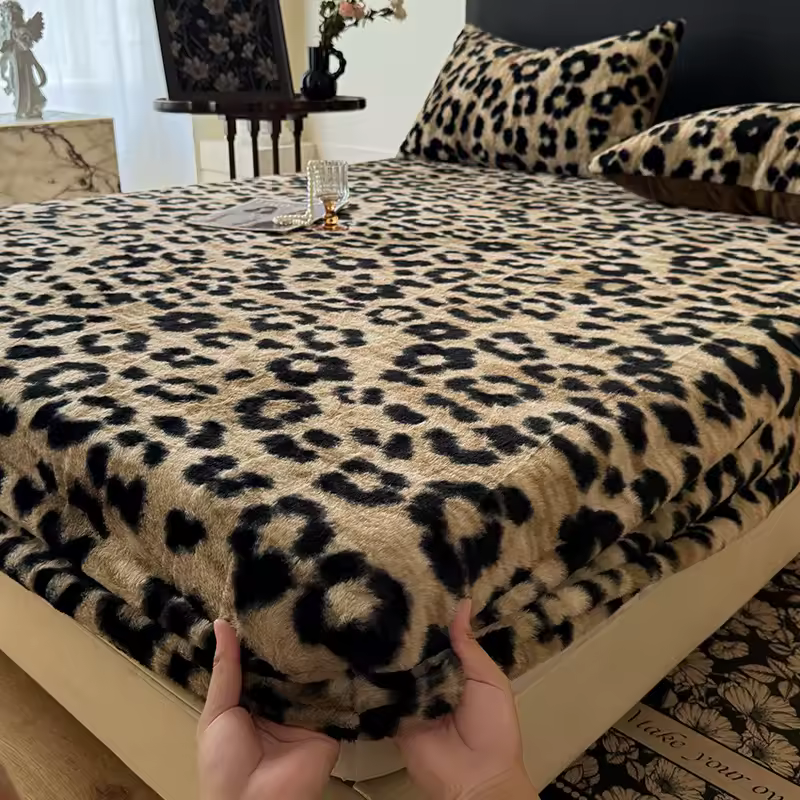 2025 New Fall and Winter Thickened Rabbit Plush Single Fitted Sheet 