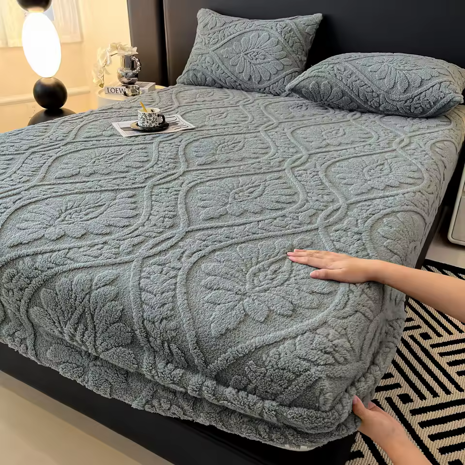 Jacquard Bed Cover 3D Embossed Velvet Mattress