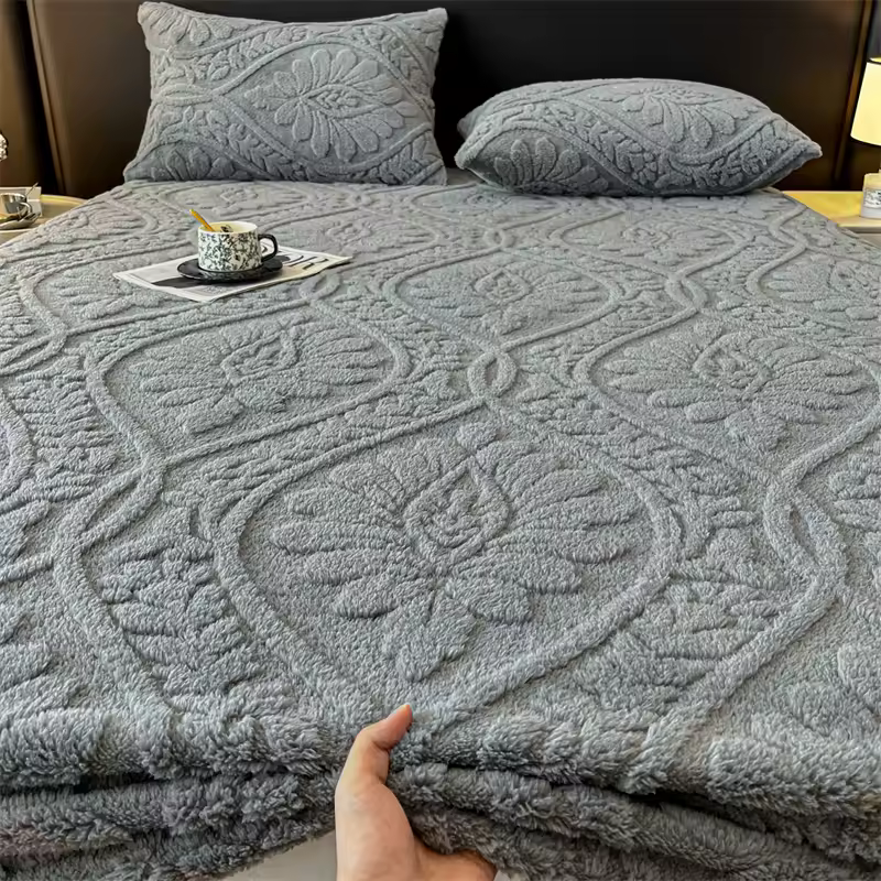 Jacquard Bed Cover 3D Embossed Velvet Mattress